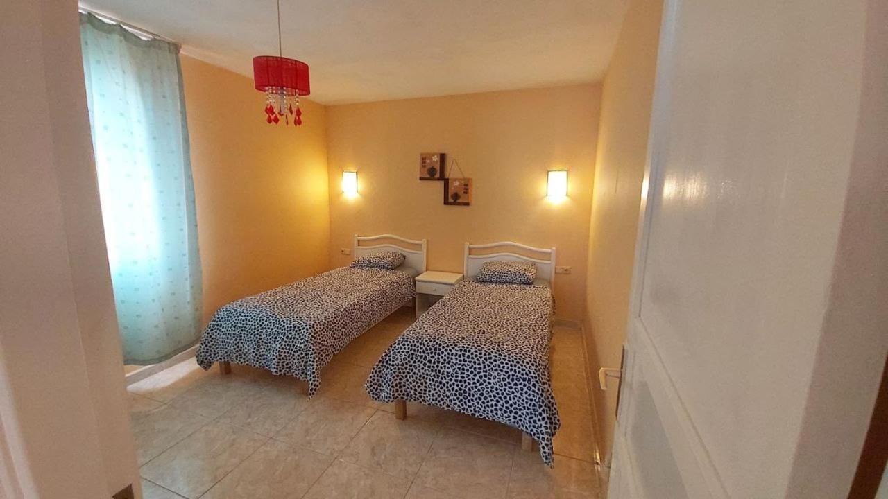 Sunny Self-Catering Apartment Costa Teguise, Lanzarote, Spain 外观 照片